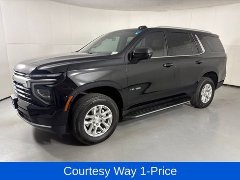 Used 2025 Chevrolet Tahoe LT AWD/4WD image 6