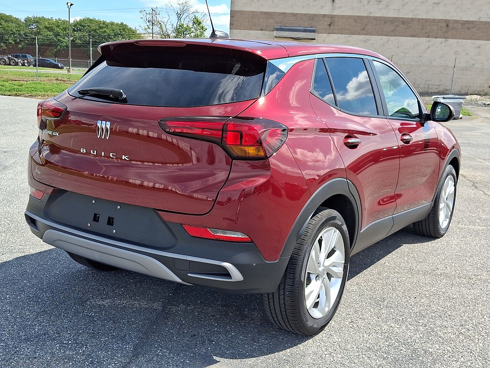 Used 2024 Buick Encore GX Preferred w/ Comfort Package FWD image 6