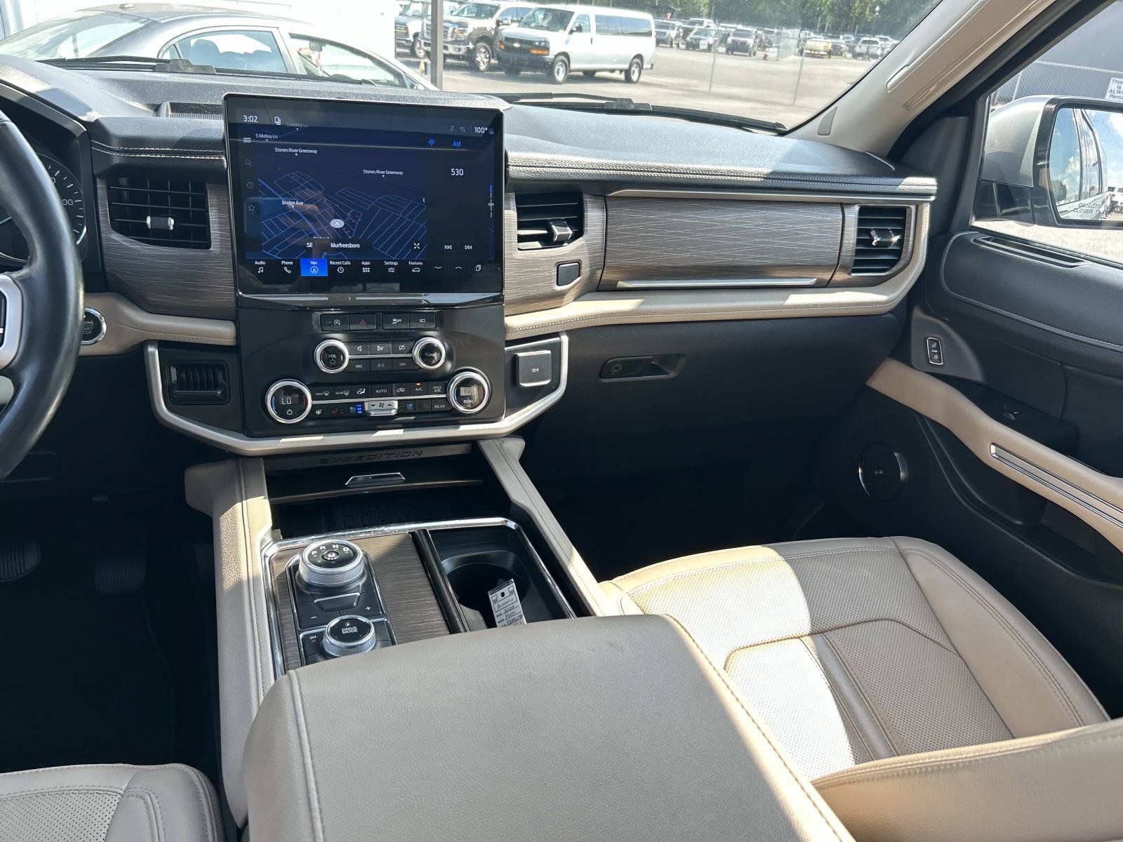 Used 2024 Ford Expedition Max Limited AWD/4WD image 25