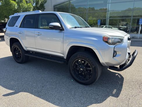 Used 2016 Toyota 4Runner SR5 Premium AWD/4WD image 1