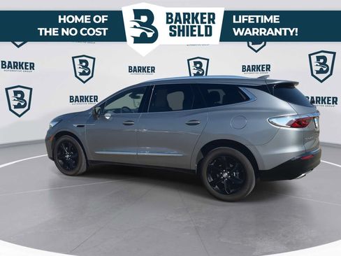Used 2024 Buick Enclave Essence w/ Experience Buick Package AWD/4WD image 7