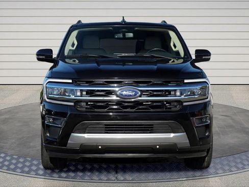 Used 2024 Ford Expedition Limited image 2