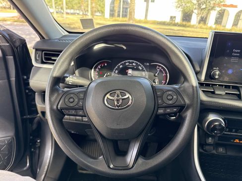 Used 2023 Toyota RAV4 XLE image 30