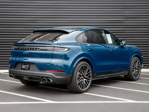 Certified 2026 Porsche Cayenne Coupe AWD/4WD image 7