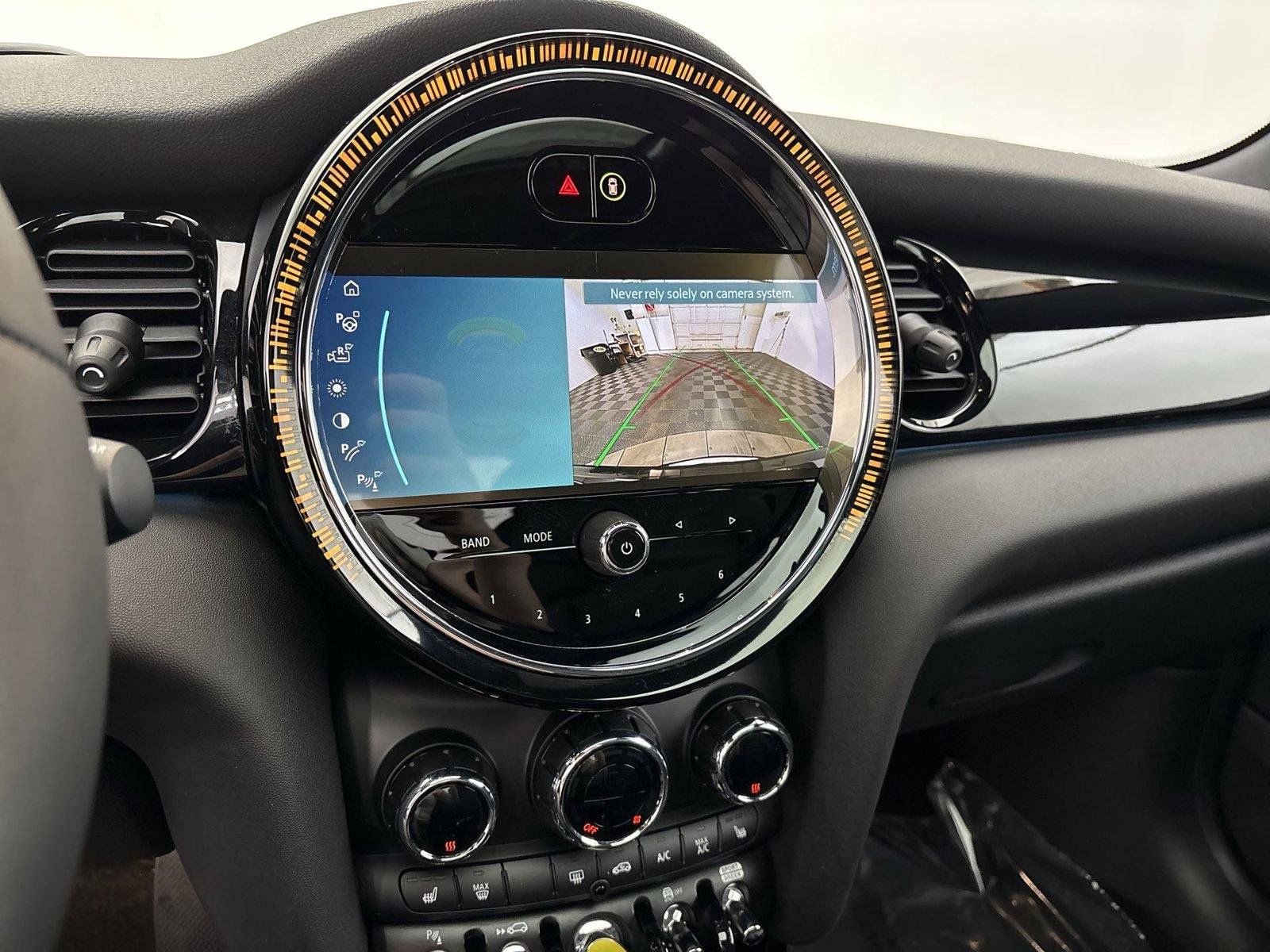 Used 2023 MINI Cooper SE FWD image 30
