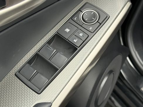 Used 2018 Lexus IS 350 image 17