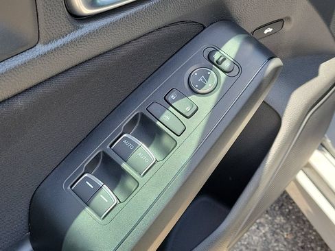 Used 2025 Honda Civic Sport image 15
