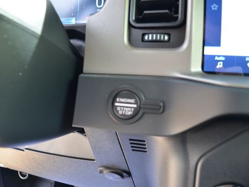 Used 2024 Ford Bronco Raptor AWD/4WD image 43