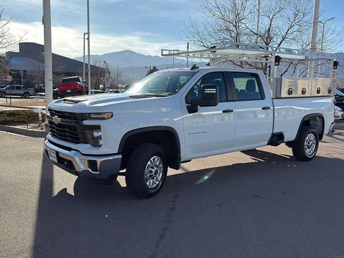 Used 2025 Chevrolet Silverado 2500 W/T w/ WT/CX Safety Package image 3