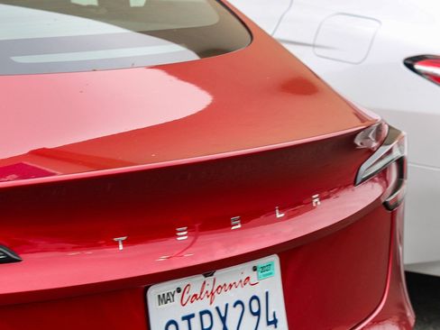Used 2025 Tesla Model 3 Long Range RWD image 11
