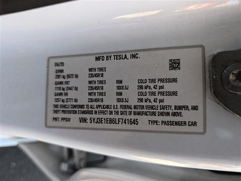 Used 2020 Tesla Model 3 Long Range AWD/4WD image 32
