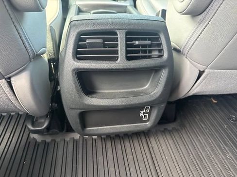 Used 2023 Honda Passport EX-L image 12