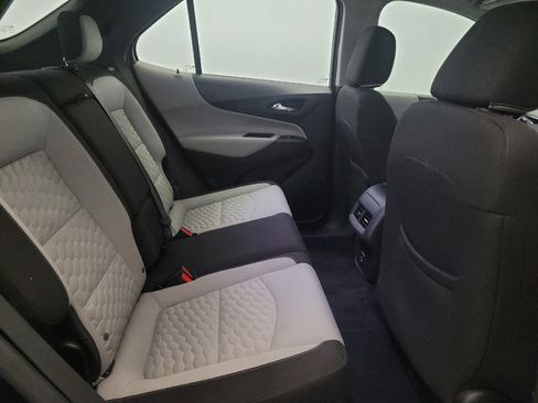 Used 2020 Chevrolet Equinox LS image 19