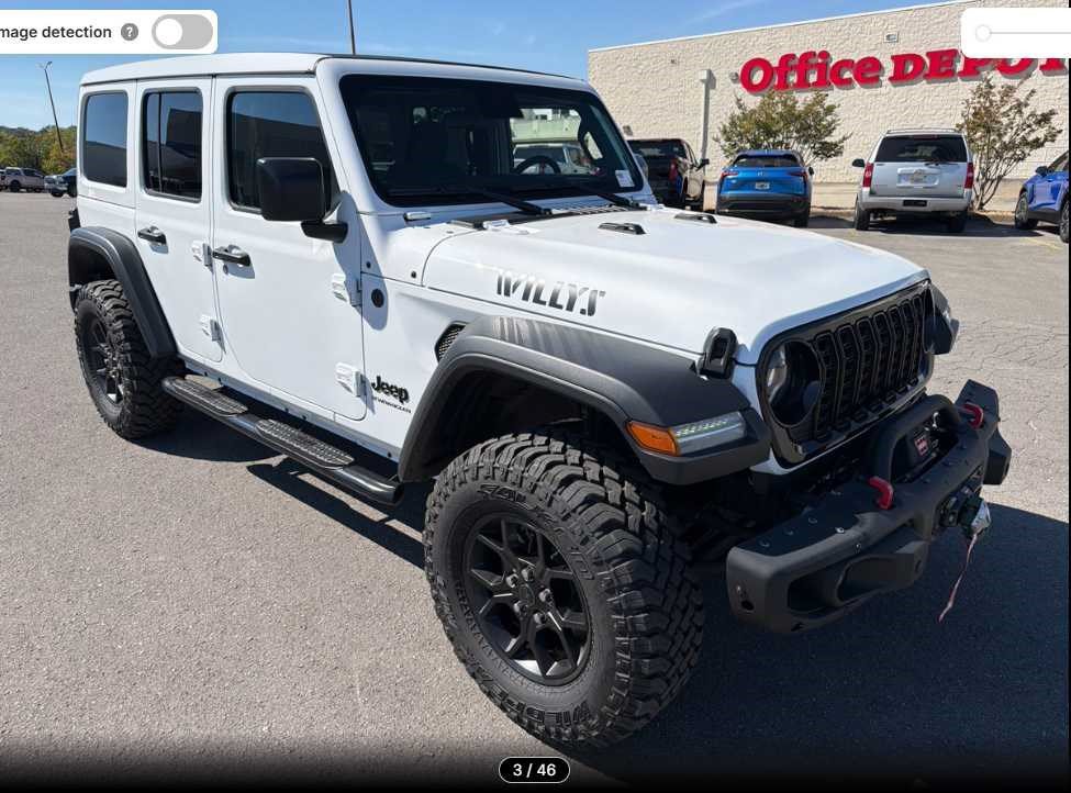 Used 2025 Jeep Wrangler Unlimited Sport AWD/4WD image 3