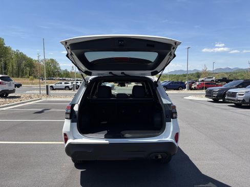 New 2026 Subaru Forester Premium AWD/4WD image 11