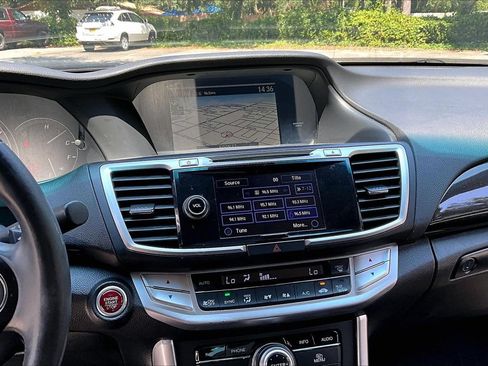 Used 2015 Honda Accord EX-L image 8