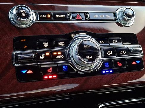 Used 2023 Lincoln Aviator Black Label w/ Jet Package image 18