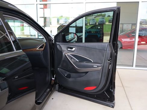 Used 2018 Hyundai Santa Fe Limited AWD/4WD image 50