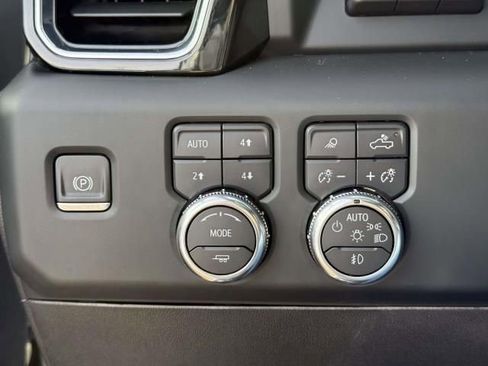 Certified 2024 GMC Sierra 3500 Denali Ultimate image 15