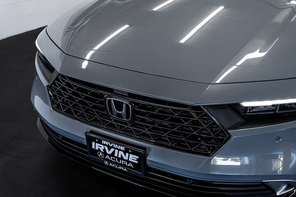 Used 2024 Honda Accord Touring image 10
