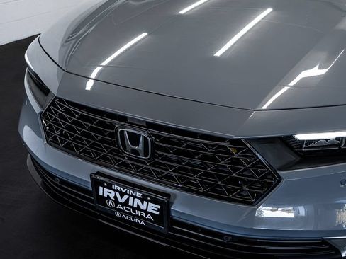 Used 2024 Honda Accord Touring image 10