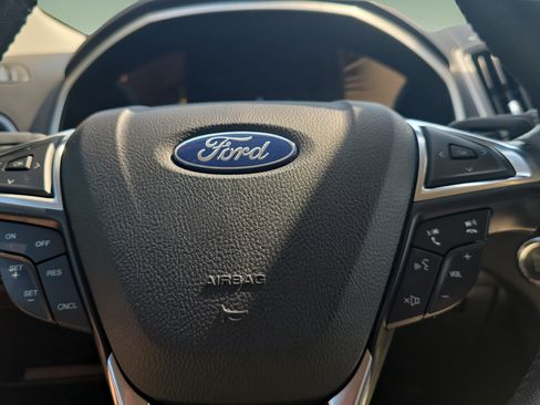 Used 2021 Ford Edge SEL w/ Convenience Package AWD/4WD image 17