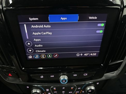 Used 2022 Chevrolet Traverse High Country image 36