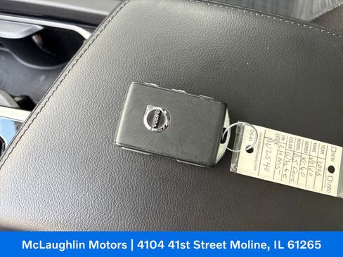 Certified 2023 Volvo XC60 B5 Core AWD/4WD image 33