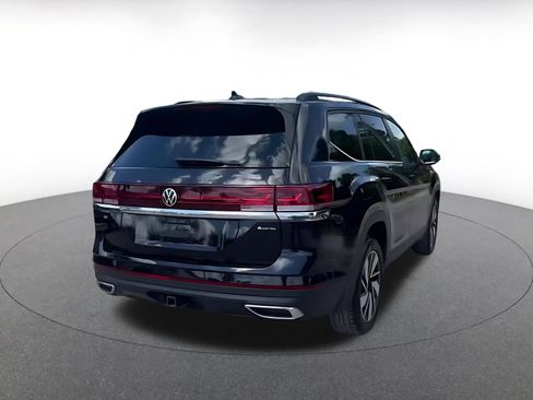 Used 2025 Volkswagen Atlas SE image 14