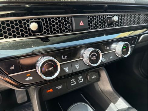 Used 2024 Honda Civic Touring image 18