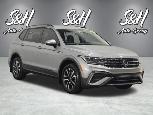 Used 2023 Volkswagen Tiguan S w/ Driver Assistance Package FWD image 2