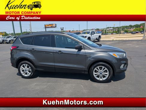 Used 2018 Ford Escape SE w/ SE Sync 3 Package AWD/4WD image 1