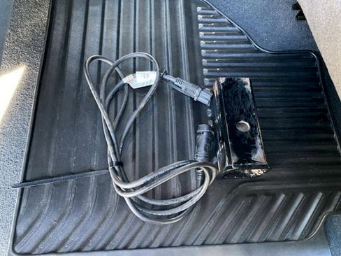 Used 2024 Chevrolet Silverado 2500 LT image 29