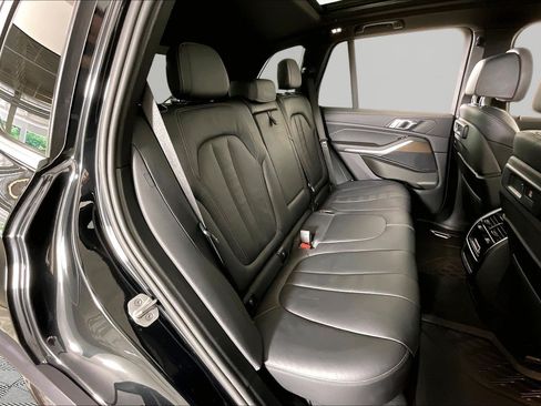 Certified 2022 BMW X5 xDrive40i w/ Premium Package AWD/4WD image 25