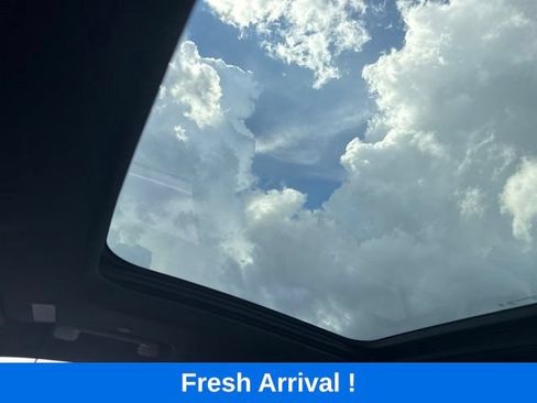 Used 2026 Chevrolet Traverse RS w/ LPO, Floor Liner Package FWD image 10