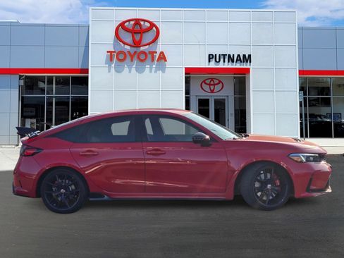 Used 2025 Honda Civic Type R image 3