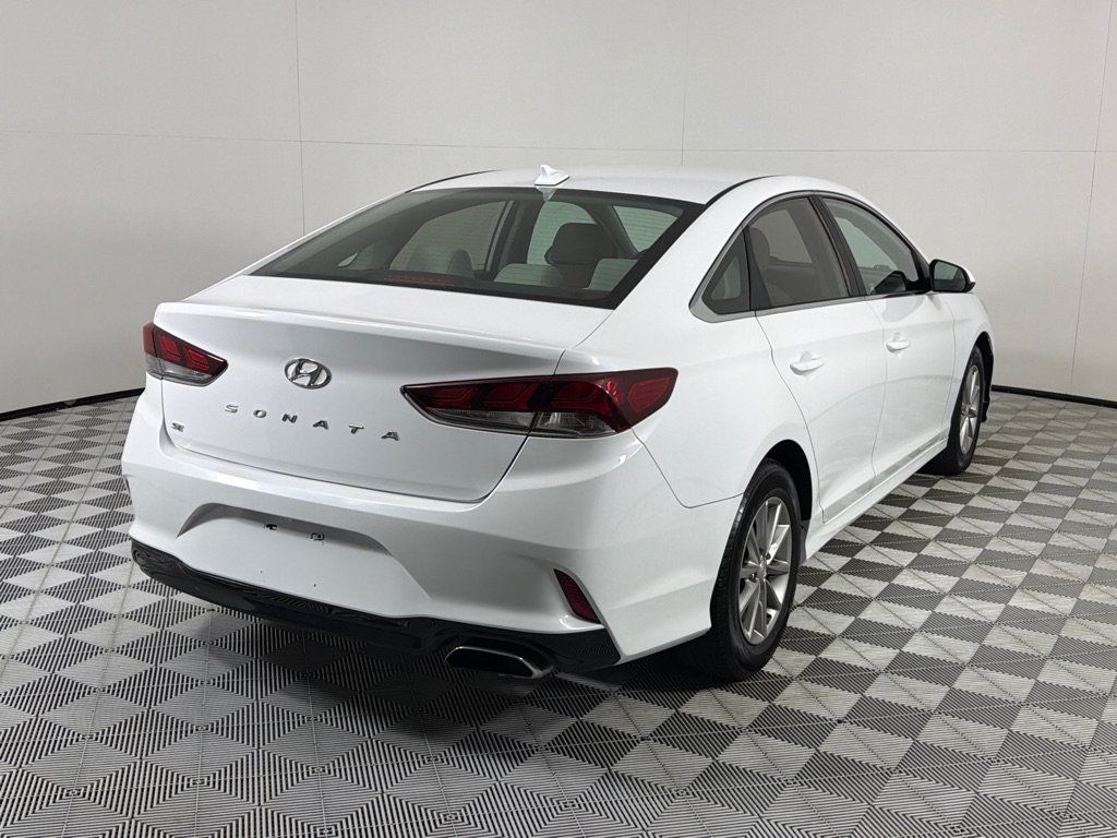Used 2018 Hyundai Sonata SE FWD image 5