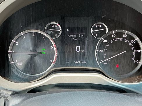 Certified 2023 Lexus GX 460 Premium AWD/4WD image 33