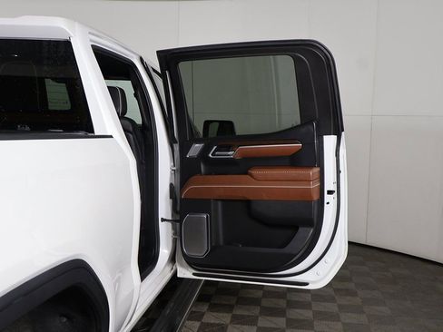 Used 2025 GMC Sierra 1500 Denali Ultimate image 29