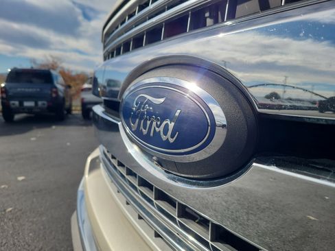 Certified 2018 Ford F150 Lariat w/ Equipment Group 502A Luxury image 23