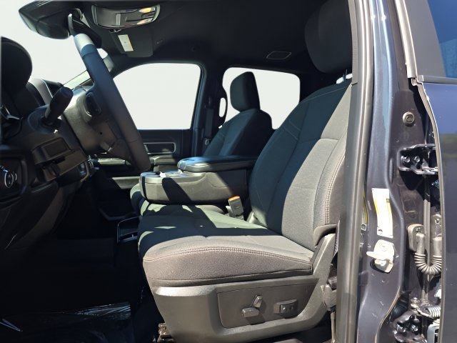 Used 2026 RAM 2500 Big Horn AWD/4WD image 9