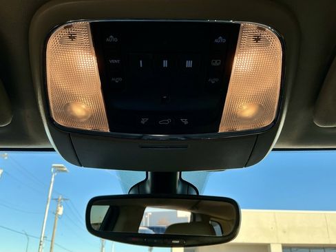 Used 2019 Jeep Grand Cherokee Limited w/ Luxury Group II image 33