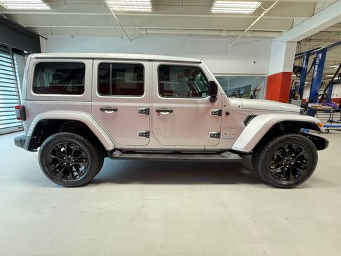 Certified 2022 Jeep Wrangler Unlimited Sahara w/ Cold Weather Group AWD/4WD image 13