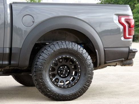 Used 2018 Ford F150 Raptor w/ Equipment Group 802A Luxury image 37