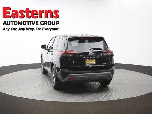 Used 2023 Nissan Rogue S AWD/4WD image 39
