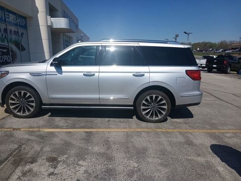 Used 2019 Lincoln Navigator Select image 7