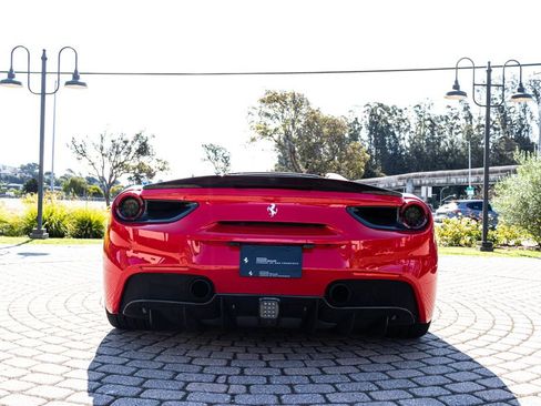 Certified 2018 Ferrari 488 Spider RWD image 22