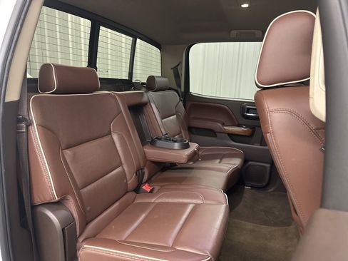 Used 2017 Chevrolet Silverado 2500 High Country w/ Duramax Plus Package image 38