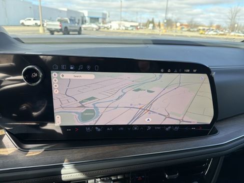 New 2026 Chevrolet Suburban High Country image 19