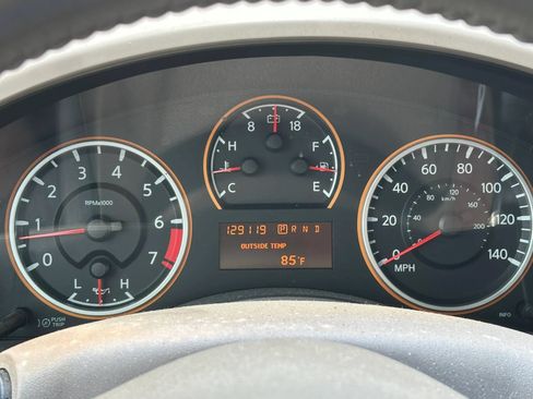 Used 2008 Nissan Titan SE RWD image 10